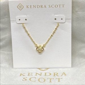 NWT Kendra Scott Rue Necklace - Gold